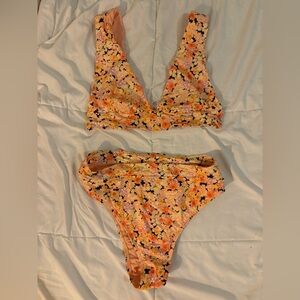 Adorable billabong bikini